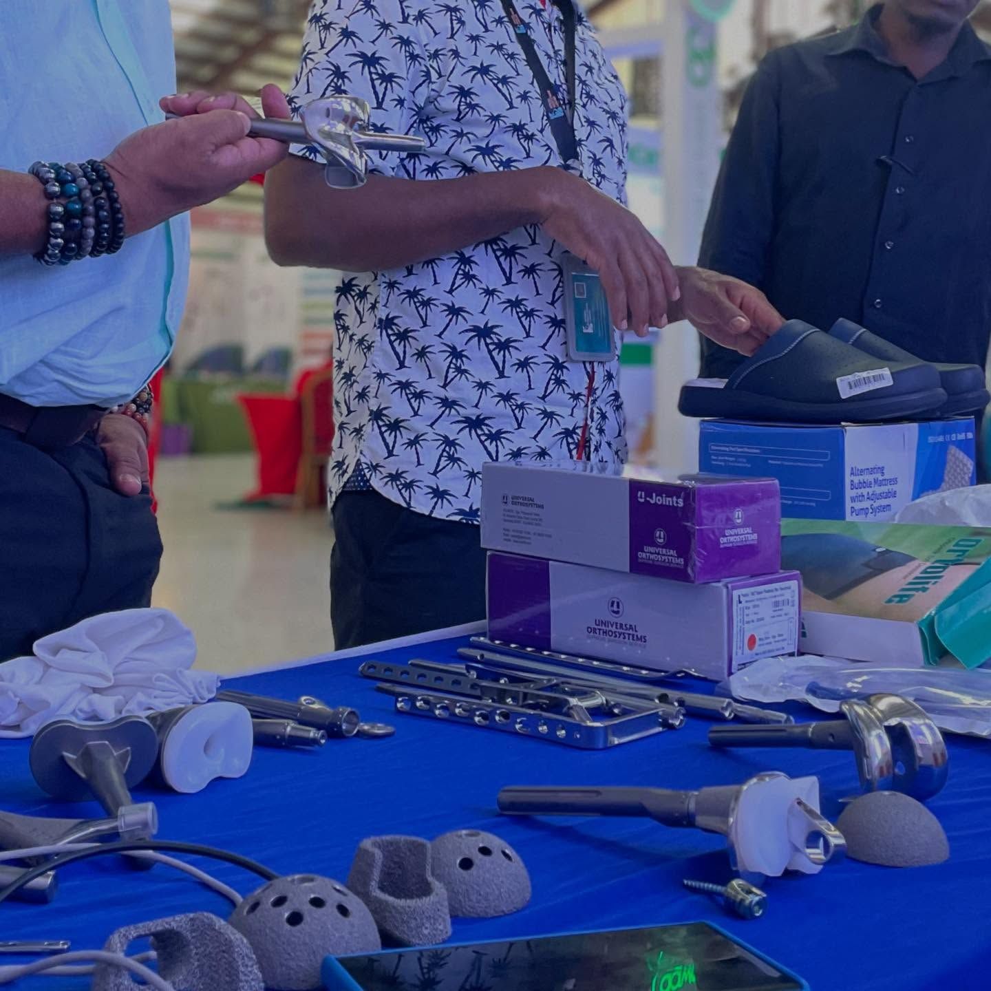 Implant demonstration at an Orthomedics event