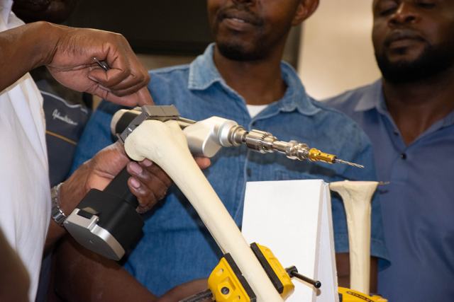 Drill training on a femur model
